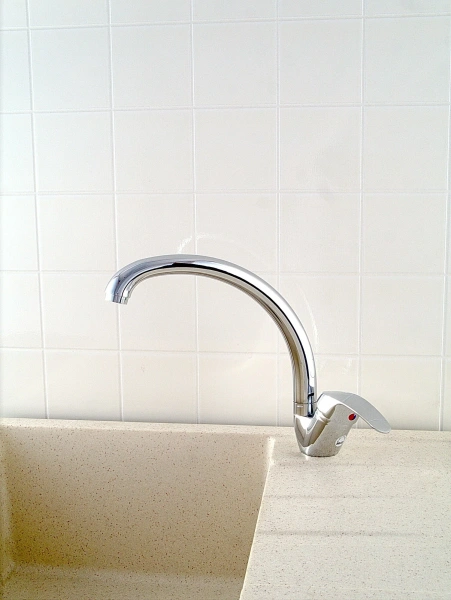 Смеситель для кухни с высоким изливом ЭВЕРЕСТ В59-022; 11602148